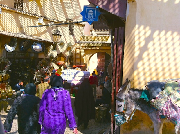 迷宮都市フェズ＠モロッコのメディナを迷わず歩く方法！